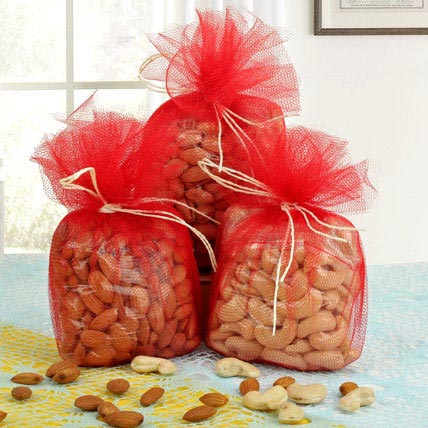 NUTRI MIRACLE Ramadan Mubarak Dry Fruit and Nut Gifts Basket/Pack I  Birthday I Anniversary I Wedding I Thanks Giving I Corporate Gifting,400gm  : Amazon.in: Home & Kitchen